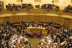 Queen opening the General Synod in 2005